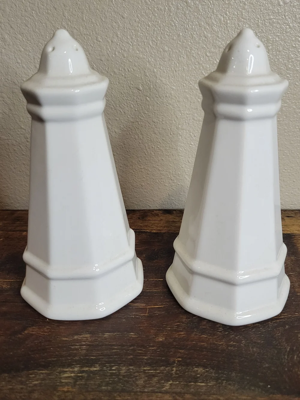 Vintage Pfaltzgraff Heritage Lighthouse Salt and Pepper Shaker Set 6